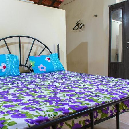 Raikar Guest House Богмало Екстер'єр фото
